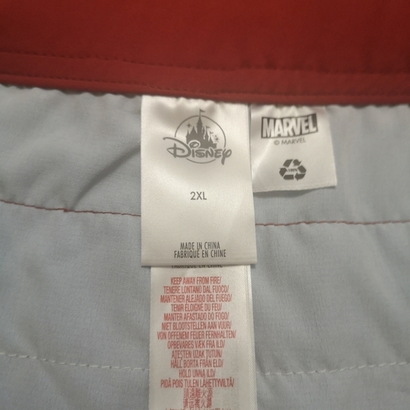 Disney Marvel Board shorts, CAPTAIN America Men’s size 2XL - Picture 5 of 5